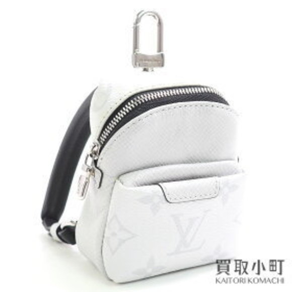 Louis Vuitton Backpack Taiga Neo Bag Charm Sac Bijoux Rama Discovery - Picture 1 of 8
